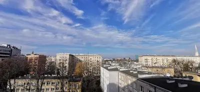 Widok na miasto Warszawa z tego apartamentu