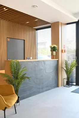 Telewizja i/lub zestaw kina domowego w obiekcie Hotel Parrot