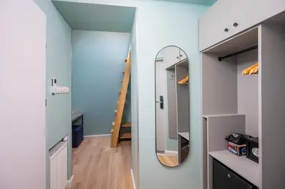 Plan piętra w obiekcie JESS INN Hostel Rondo Charles de Gaulle