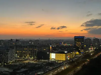 Widok na miasto Warszawa z tego apartamentu