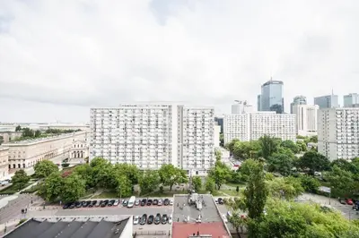 Widok na miasto Warszawa z tego apartamentu