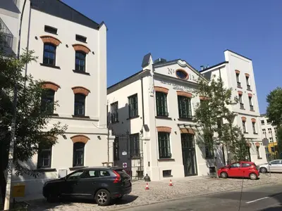 Budynek, w którym mieści się apartament