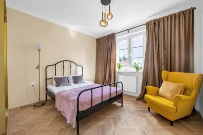 Łóżko lub łóżka w pokoju w obiekcie Unique Old town 2br Apt Stara 7