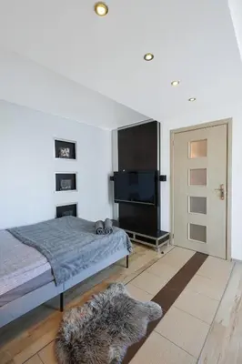 Telewizja i/lub zestaw kina domowego w obiekcie ClickTheFlat Chłodna Center Apart Rooms