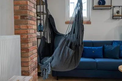 Część wypoczynkowa w obiekcie Vistula Loft Blue Apartment by BookingHost