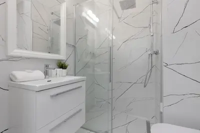 Łazienka w obiekcie Wola Business Studios Kasprzaka by Noclegi Renters