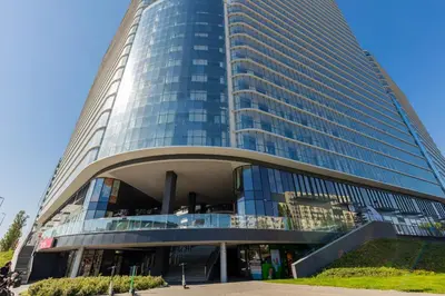 Budynek, w którym mieści się aparthotel