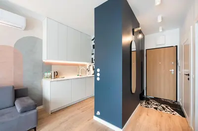 Część wypoczynkowa w obiekcie Postępu Comfort Apartment by BookingHost
