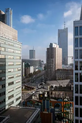 Widok na miasto Warszawa z tego apartamentu