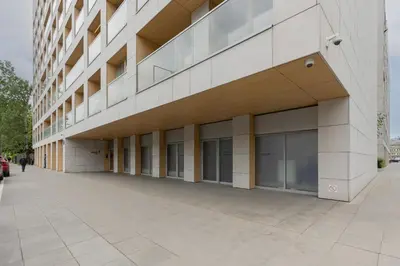 Budynek, w którym mieści się apartament