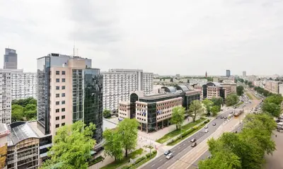 Widok na miasto Warszawa z tego apartamentu