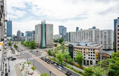 Widok na miasto Warszawa z tego apartamentu