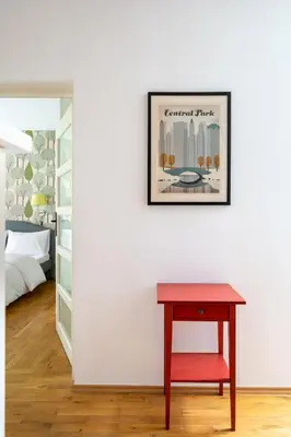 Łóżko lub łóżka w pokoju w obiekcie Woronicza 42 Standard Apartment by BookingHost