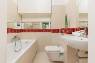 Łazienka w obiekcie Bałuckiego Apartment Stary Mokotów Warsaw by Noclegi Renters
