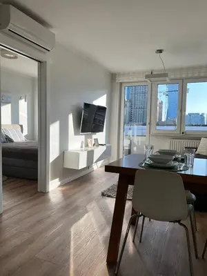Telewizja i/lub zestaw kina domowego w obiekcie Lux Apartment In The Center, Super View, Wi-Fi - by HIK Apartments