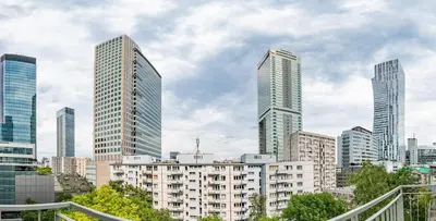Widok na miasto Warszawa z tego apartamentu