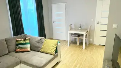 Kuchnia lub aneks kuchenny w obiekcie Sun apartment on Wola