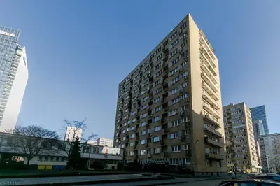 Budynek, w którym mieści się apartament