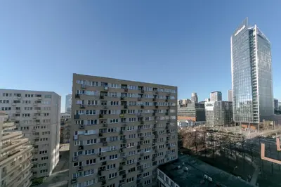Widok na miasto Warszawa z tego apartamentu