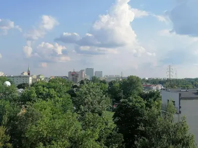 Widok na miasto Warszawa z tego apartamentu