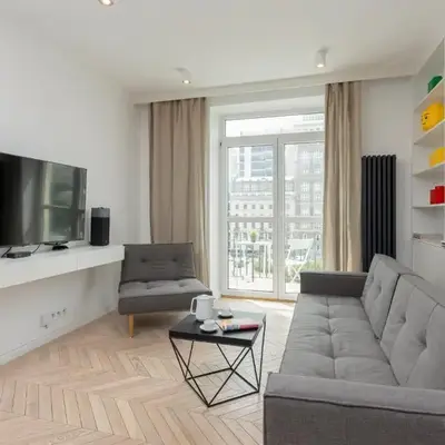 Trendy Apartment Marszałkowska with City View near Ogród Saski by Noclegi Renters