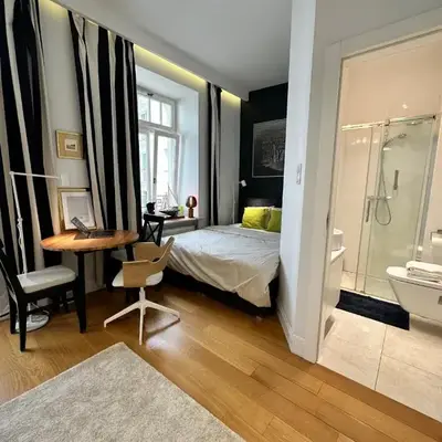 DECOR 4 fast WiFi 85'TV Netflix HBO Disney+