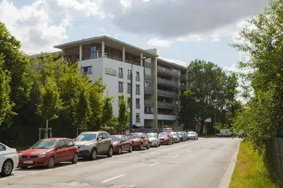 Budynek, w którym mieści się apartament