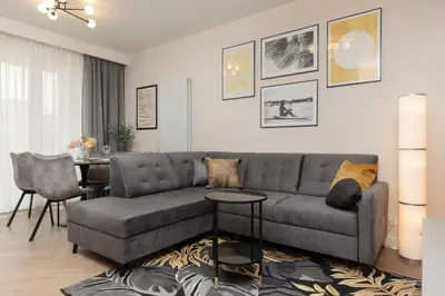 Część wypoczynkowa w obiekcie Stunning Family Apartment Ursynów with Parking & Balcony by Noclegi Renters
