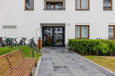 Ogród w obiekcie Pozytywny Mokotów Apartment with Balcony Warsaw by Noclegi Renters