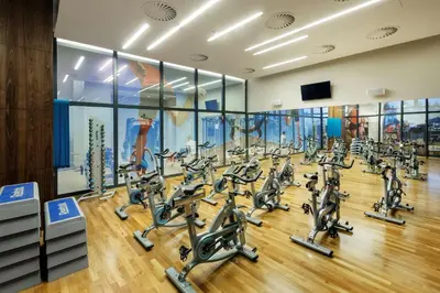 Centrum fitness w obiekcie DoubleTree by Hilton Hotel & Conference Centre Warsaw