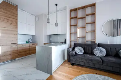 Kuchnia lub aneks kuchenny w obiekcie Kasprzaka 29 Wola Tower 3 Rooms, 80m2 16th floor, Free Garage BY Perfect Apart