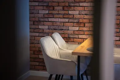 Część wypoczynkowa w obiekcie Aparthotel Grzybowska 9 by BookingHost