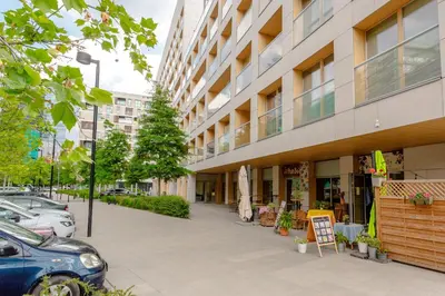 Budynek, w którym mieści się apartament