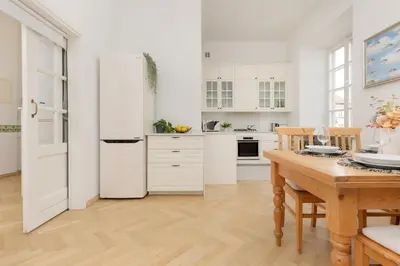 Kuchnia lub aneks kuchenny w obiekcie Family Apartment Freta Warsaw Old Town by Noclegi Renters