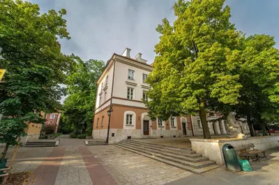 Budynek, w którym mieści się apartament