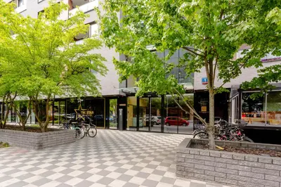 Budynek, w którym mieści się apartament