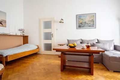 Część wypoczynkowa w obiekcie Plac Zbawiciela Spacious Apartments - Top Location, Metro 200m, 53m2 - by Rentujemy