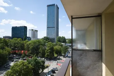 Budynek, w którym mieści się apartament
