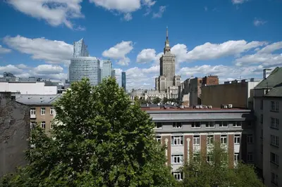 Widok na miasto Warszawa z tego apartamentu