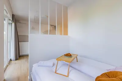 Łóżko lub łóżka w pokoju w obiekcie ShortStayPoland Jagiellońska (B134)