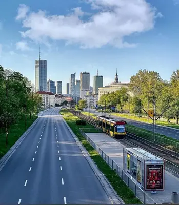 Widok na miasto Warszawa z tego apartamentu