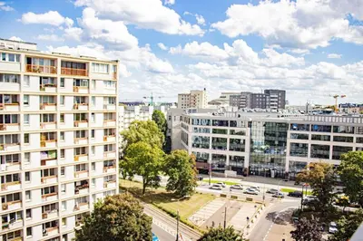 Widok na miasto Warszawa z tego apartamentu