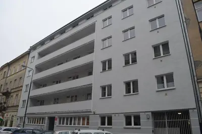 Budynek, w którym mieści się apartament