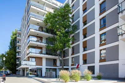 Budynek, w którym mieści się apartament
