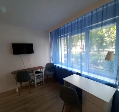 Telewizja i/lub zestaw kina domowego w obiekcie Nice apartament with small tub