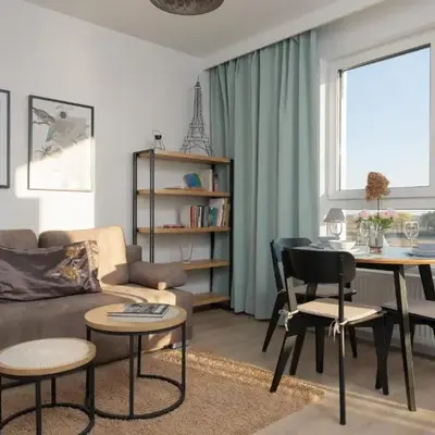 Praga Apartment with Parking by Noclegi Renters