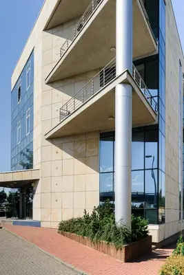 Budynek, w którym mieści się apartament