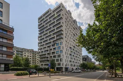 Budynek, w którym mieści się apartament