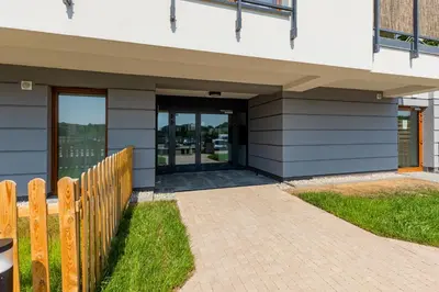 Budynek, w którym mieści się apartament