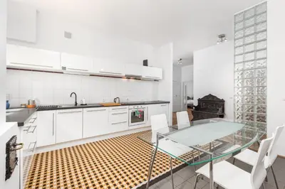 Kuchnia lub aneks kuchenny w obiekcie Marszałkowska 18 by Homeprime